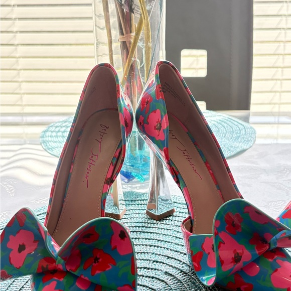 Betsey Johnson Nobble-P Pumps - Picture 2 of 14